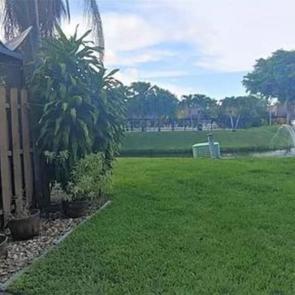 7641 Courtyard Run W, Boca Raton, FL 33433